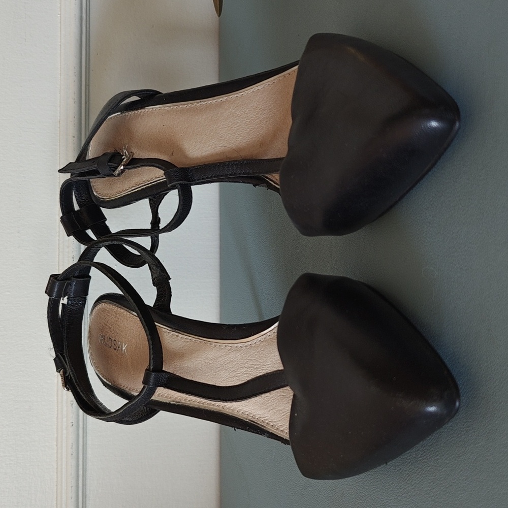 Rudsak leather T-Strap 4" heel, pointed toe Black, classic, versatile, pumps